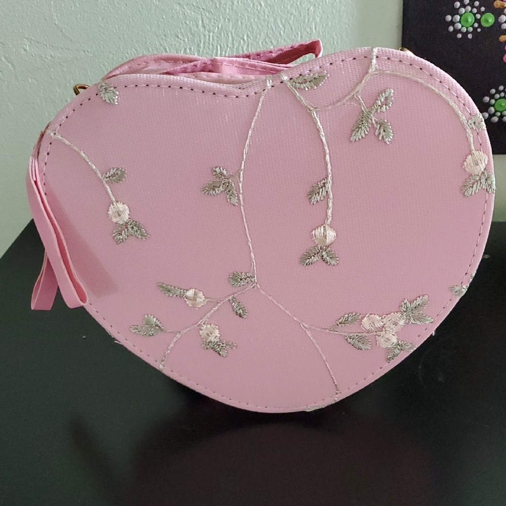 Pink Floral Embroidered Heart-Shaped Bag